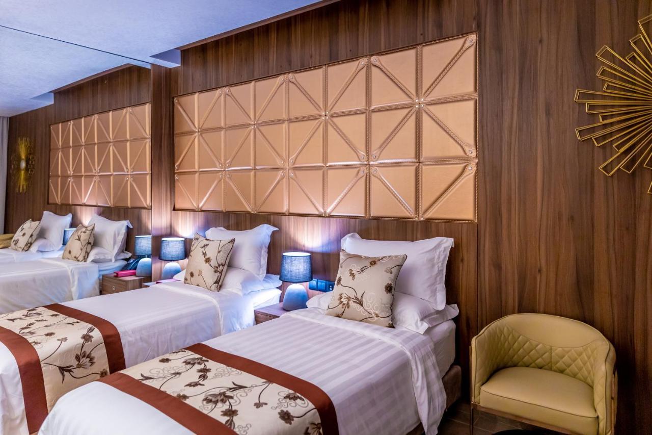 Leonardo Boutique Hotel Larnaca Buitenkant foto