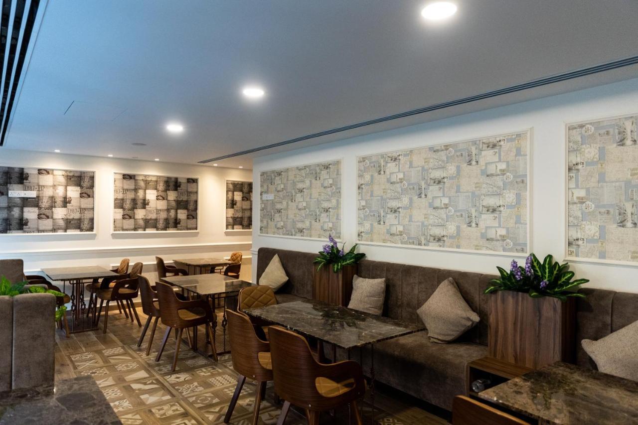 Leonardo Boutique Hotel Larnaca Buitenkant foto