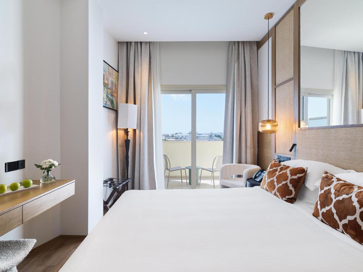 Leonardo Boutique Hotel Larnaca Kamer foto