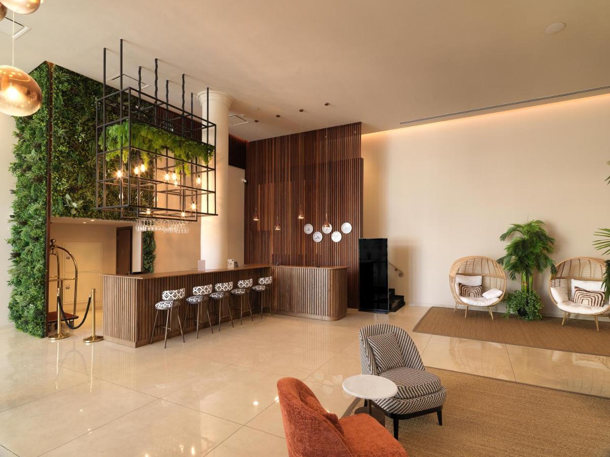 Leonardo Boutique Hotel Larnaca Buitenkant foto