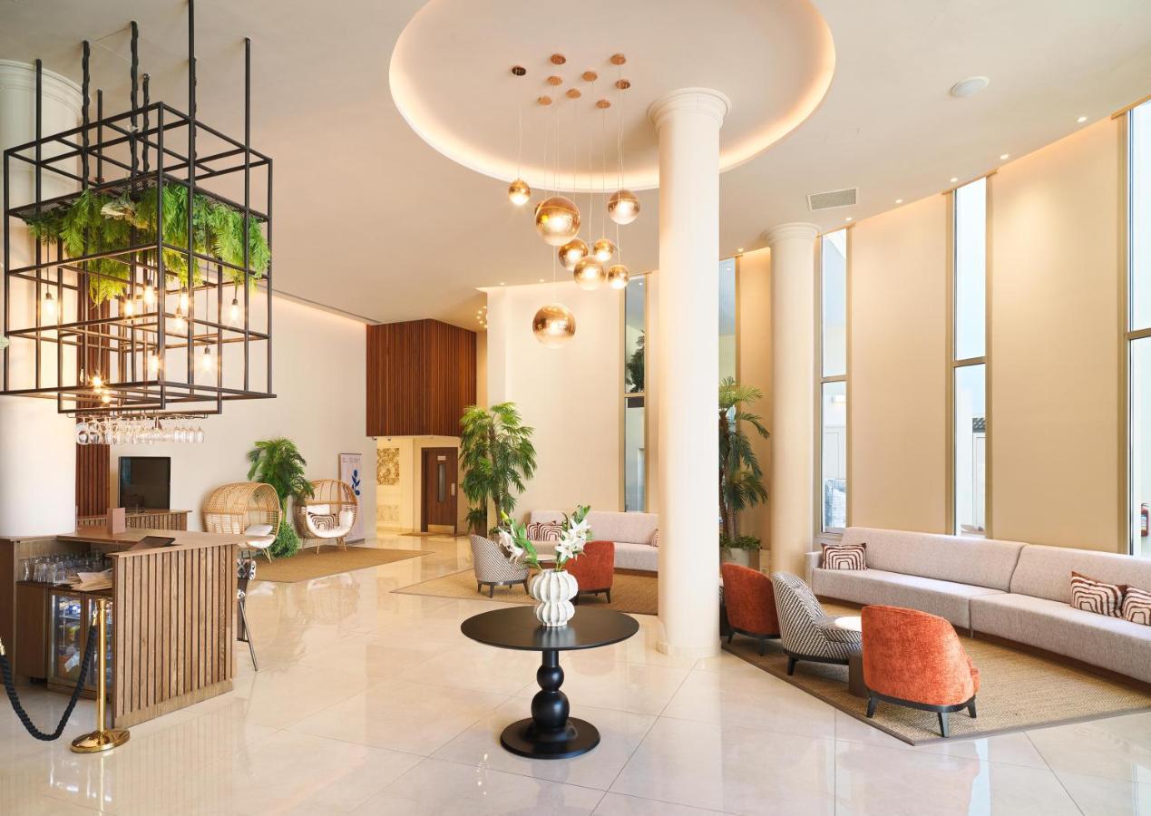 Leonardo Boutique Hotel Larnaca Buitenkant foto