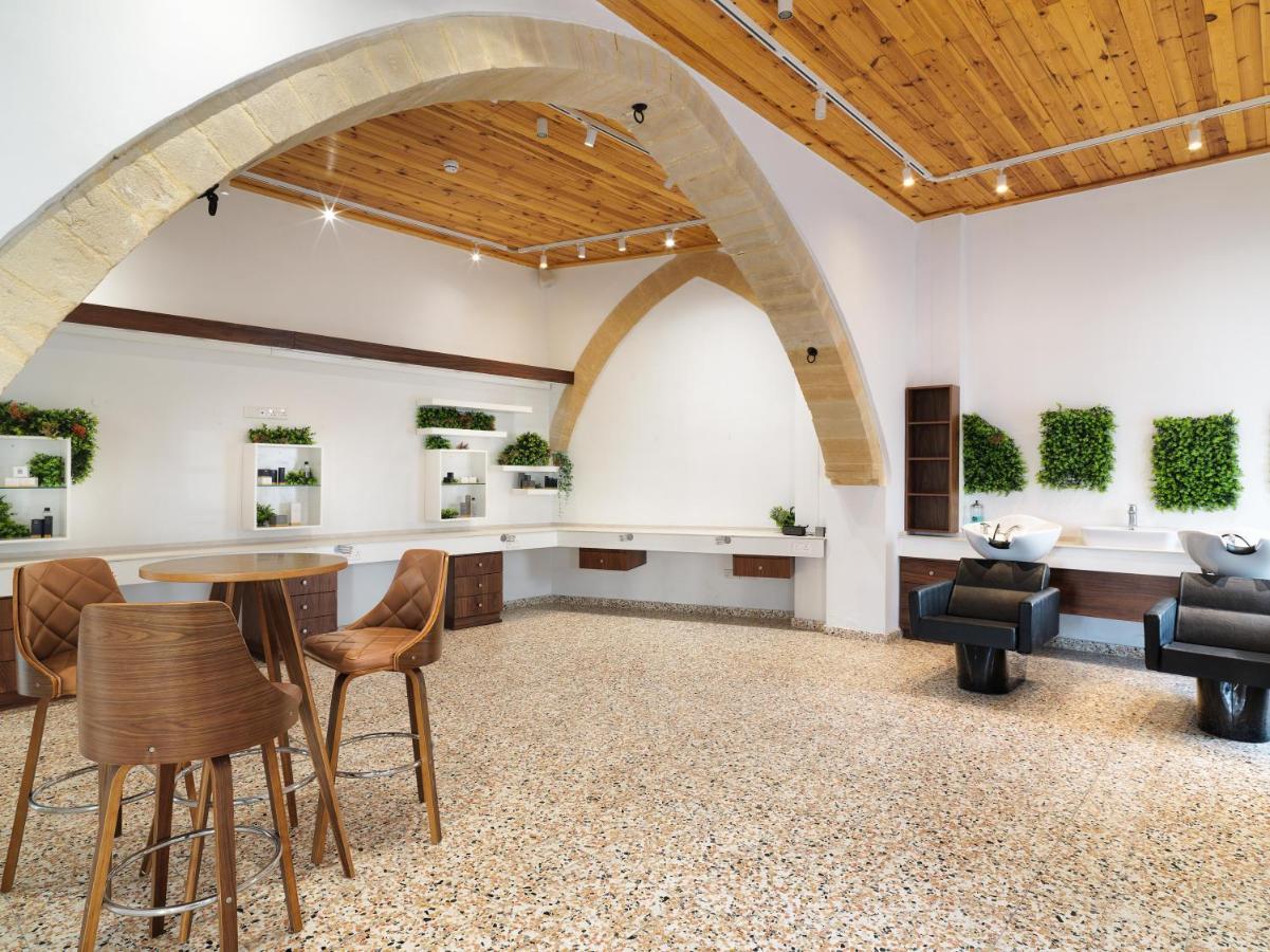 Leonardo Boutique Hotel Larnaca Buitenkant foto