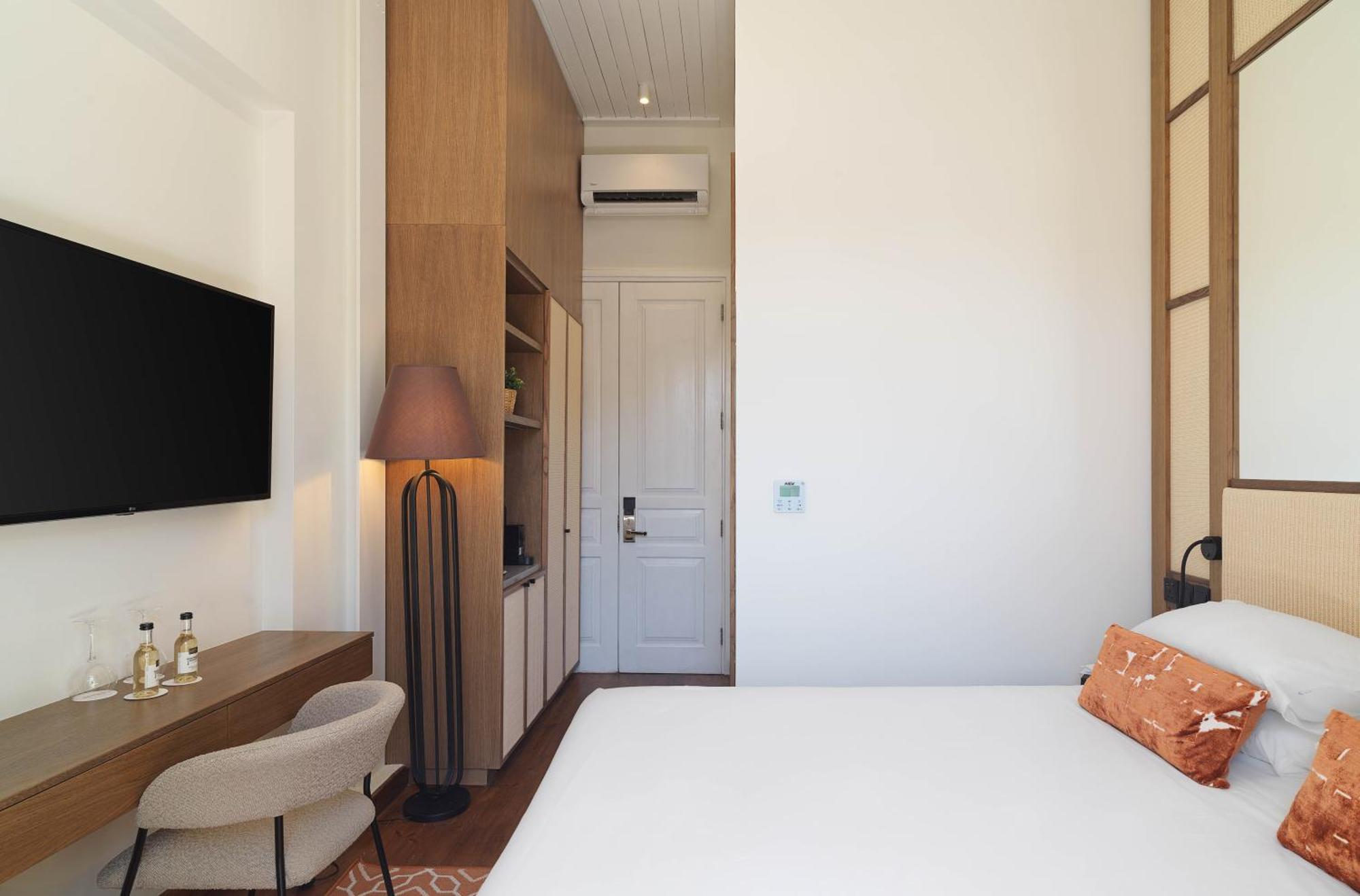 Leonardo Boutique Hotel Larnaca Buitenkant foto